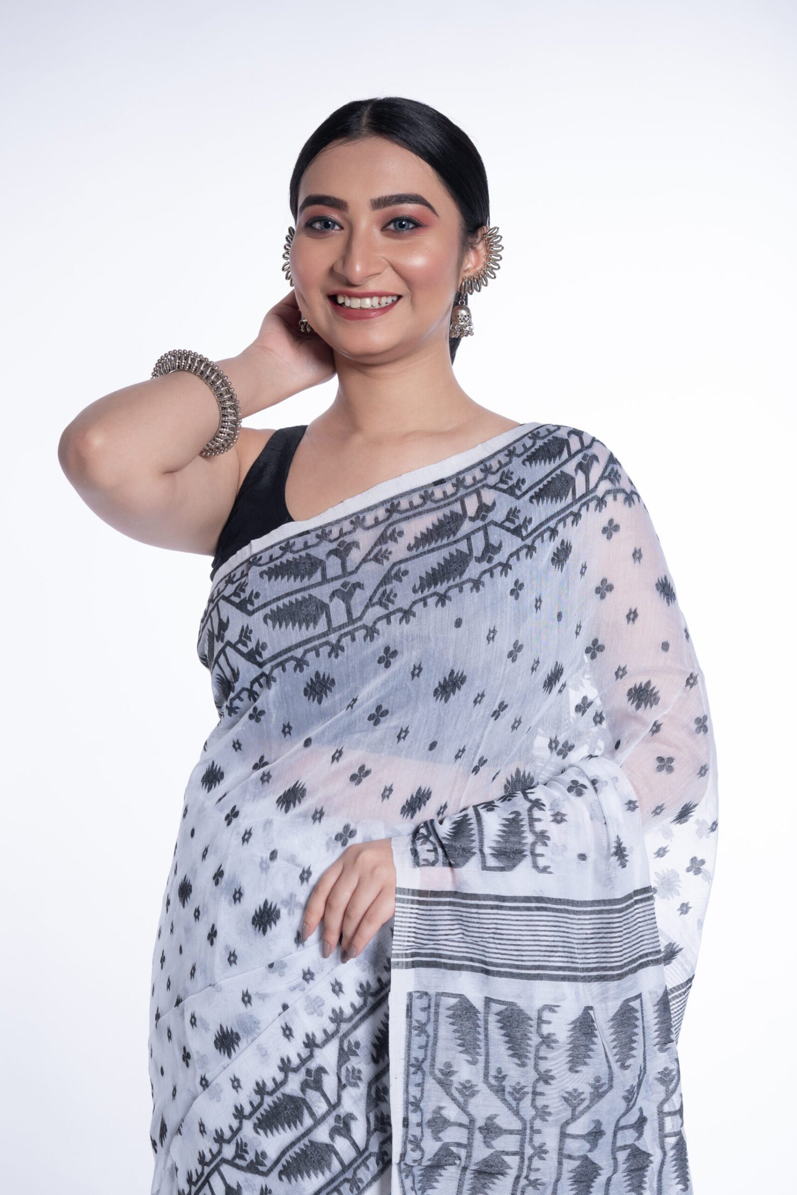 Jamdani 'Swan Symphony ' Soft Cotton - Image 3