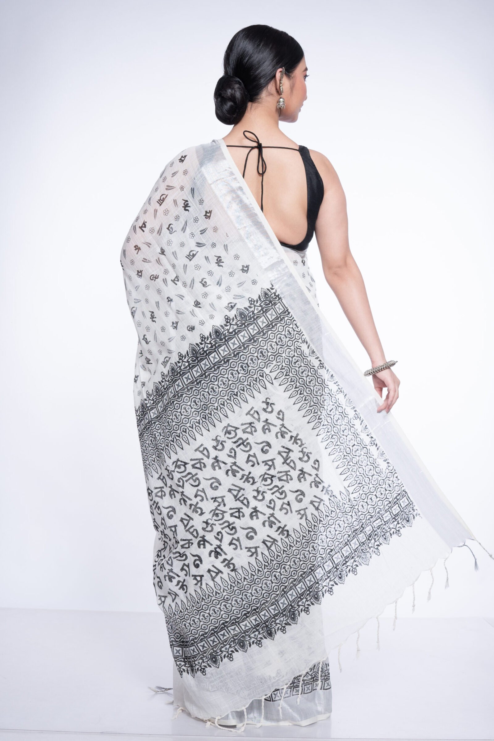 Bengal 'Barnaparichaya Saada' Cotton - Image 2