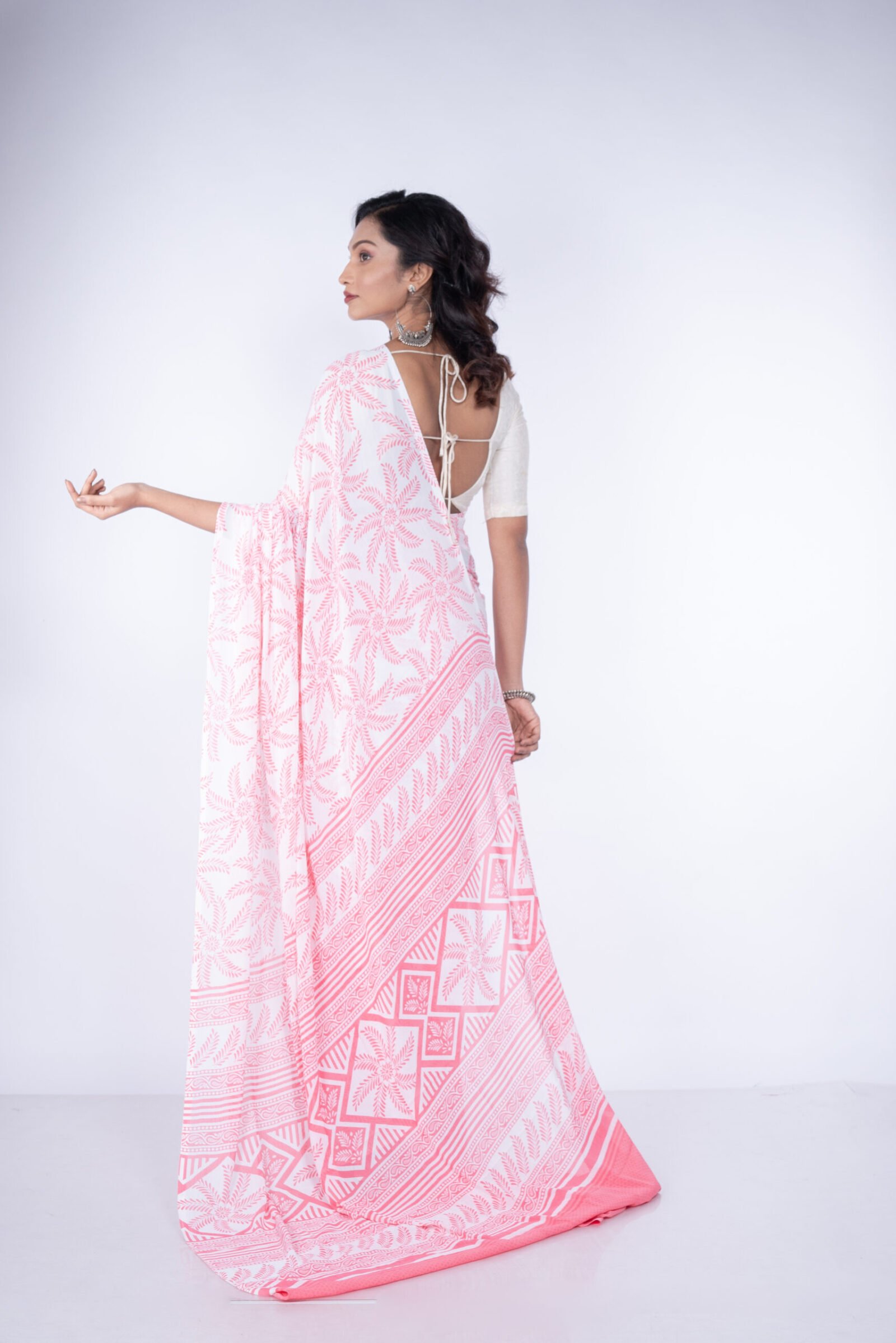 'Crimson Prestige' Chiffon - Image 3