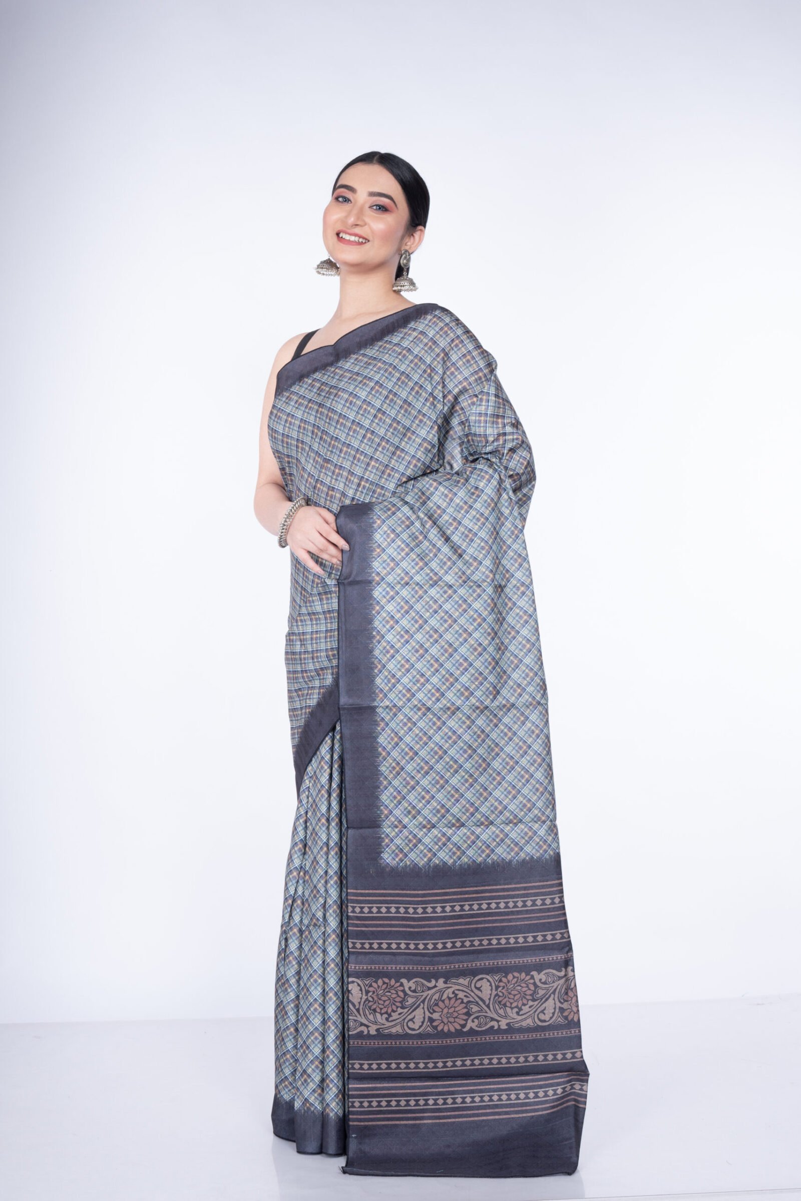 "Luxe Lattice" Silk - Image 3