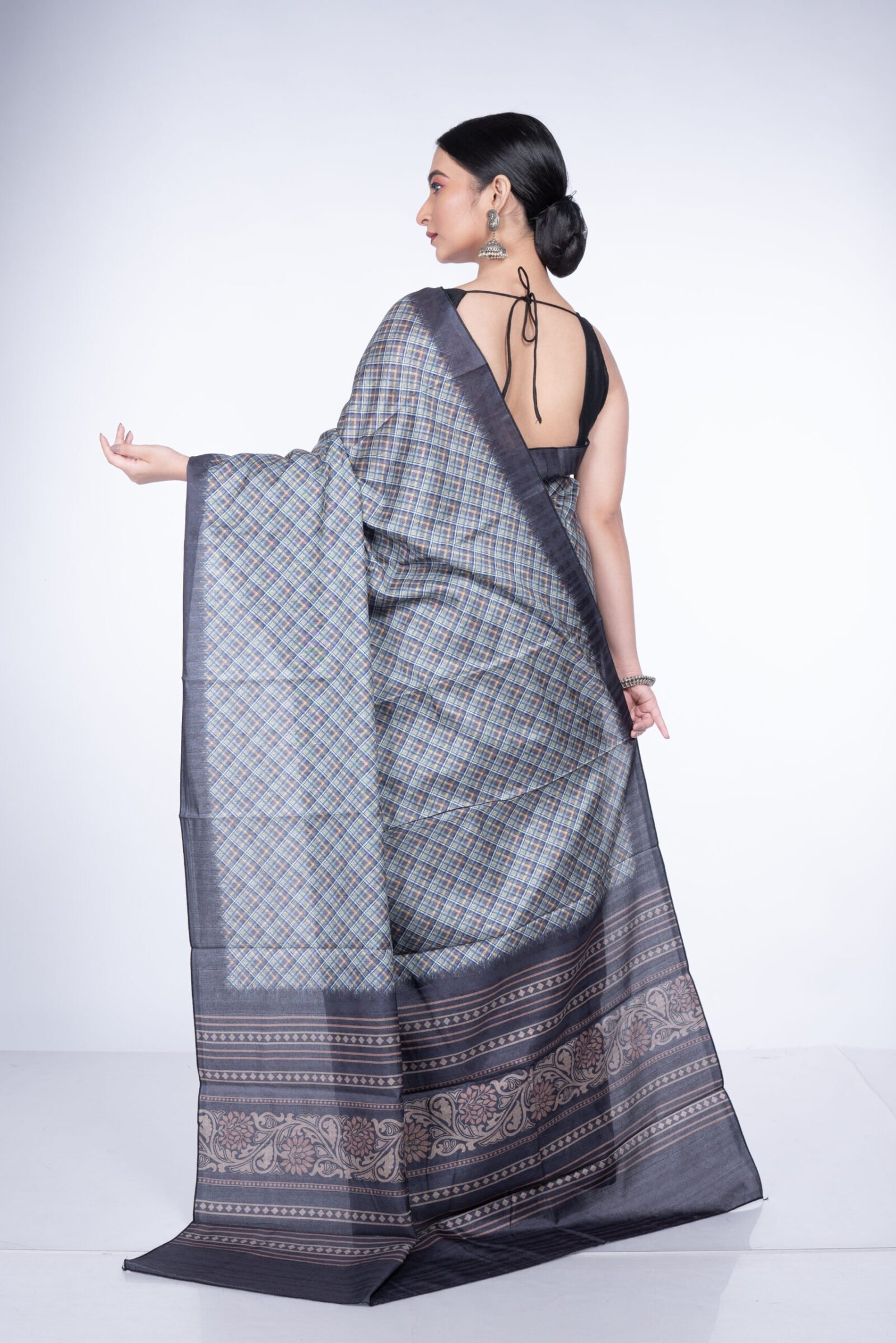 "Luxe Lattice" Silk - Image 4