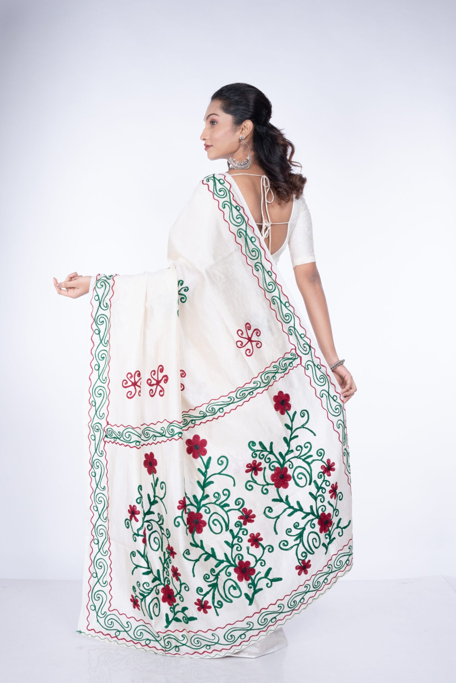 Designer 'Silken Snow' Tussar - Image 3