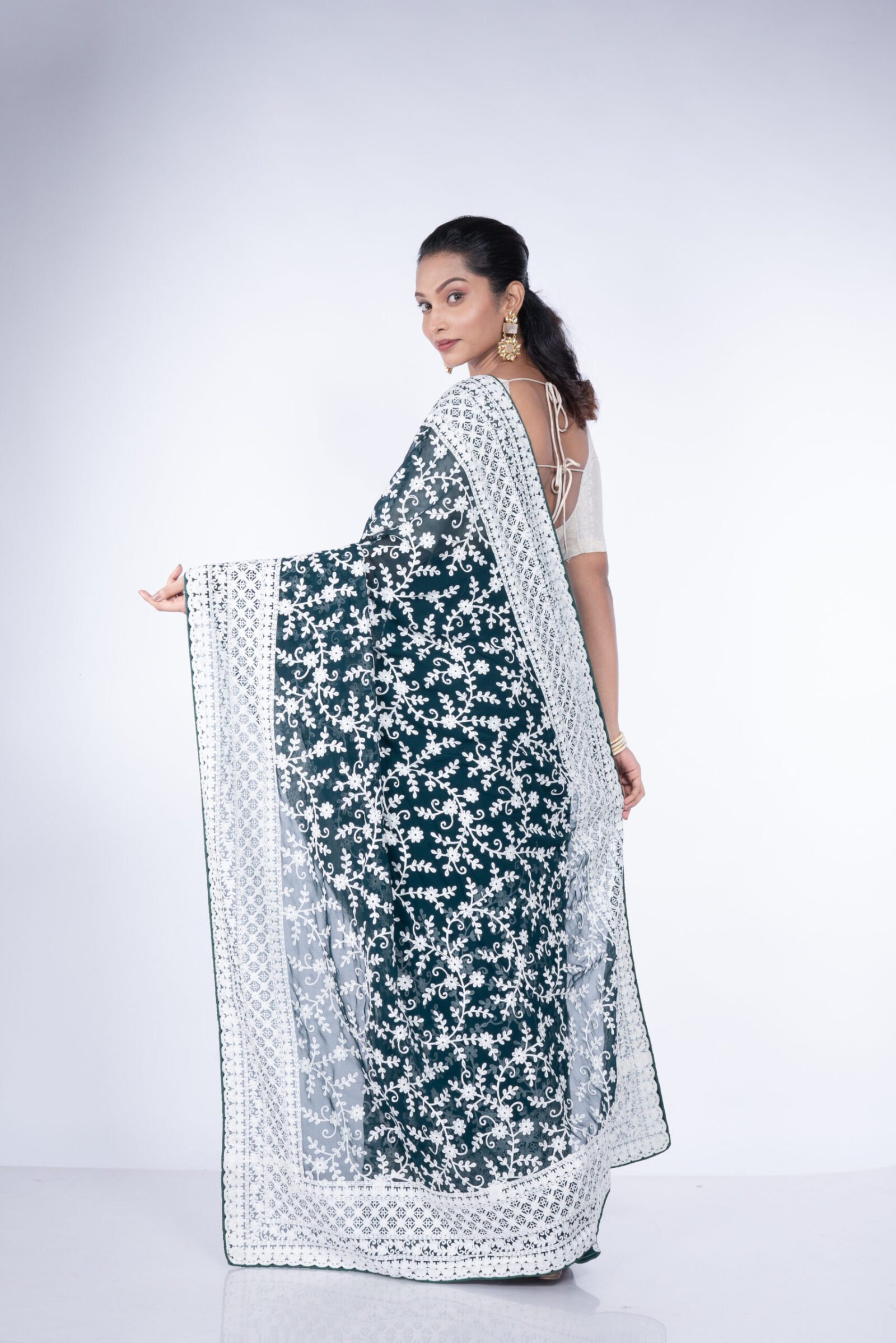 Chikan 'Emerald Essence' Georgette - Image 3