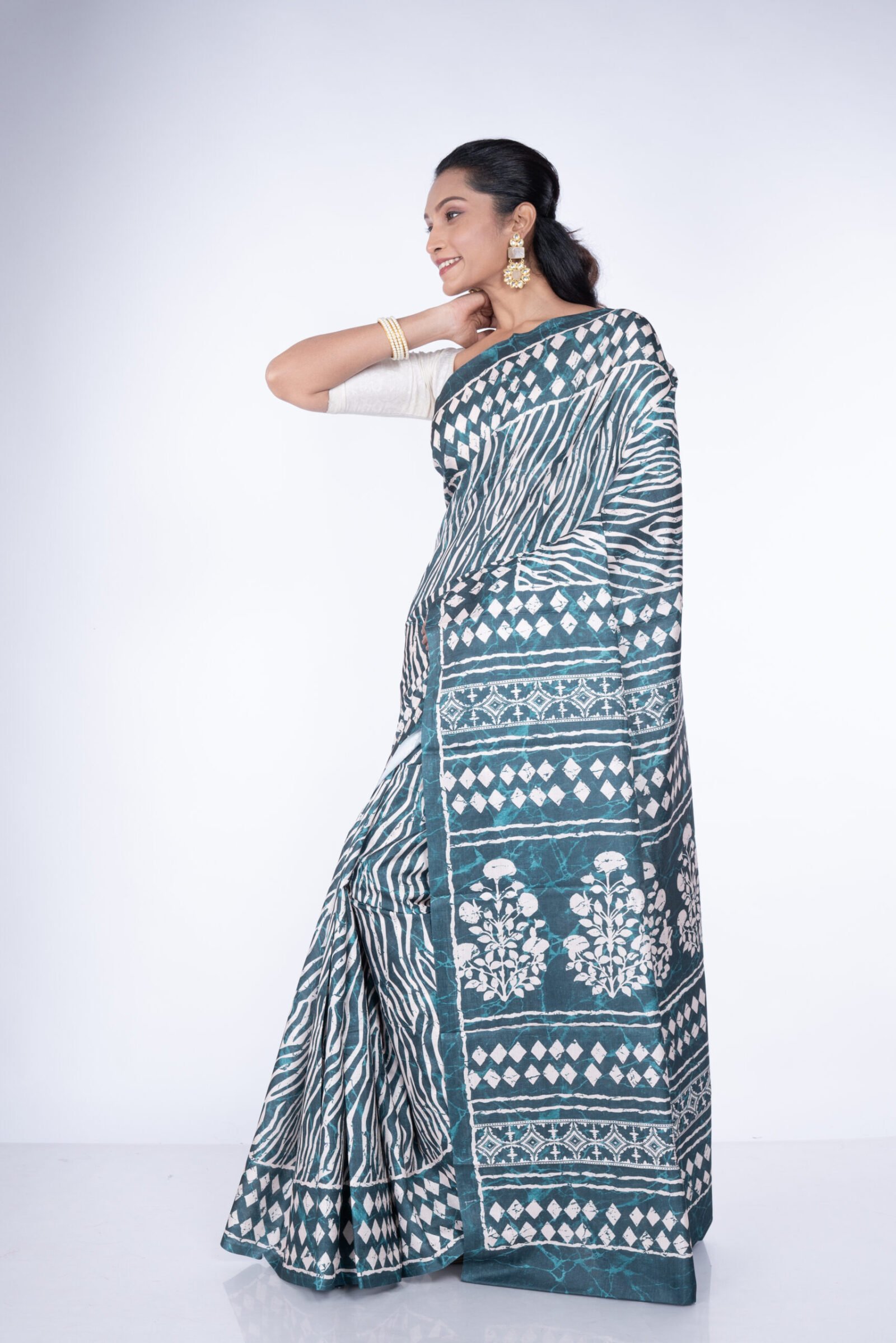 'Enchanted Ivy' Manipuri Silk - Image 4