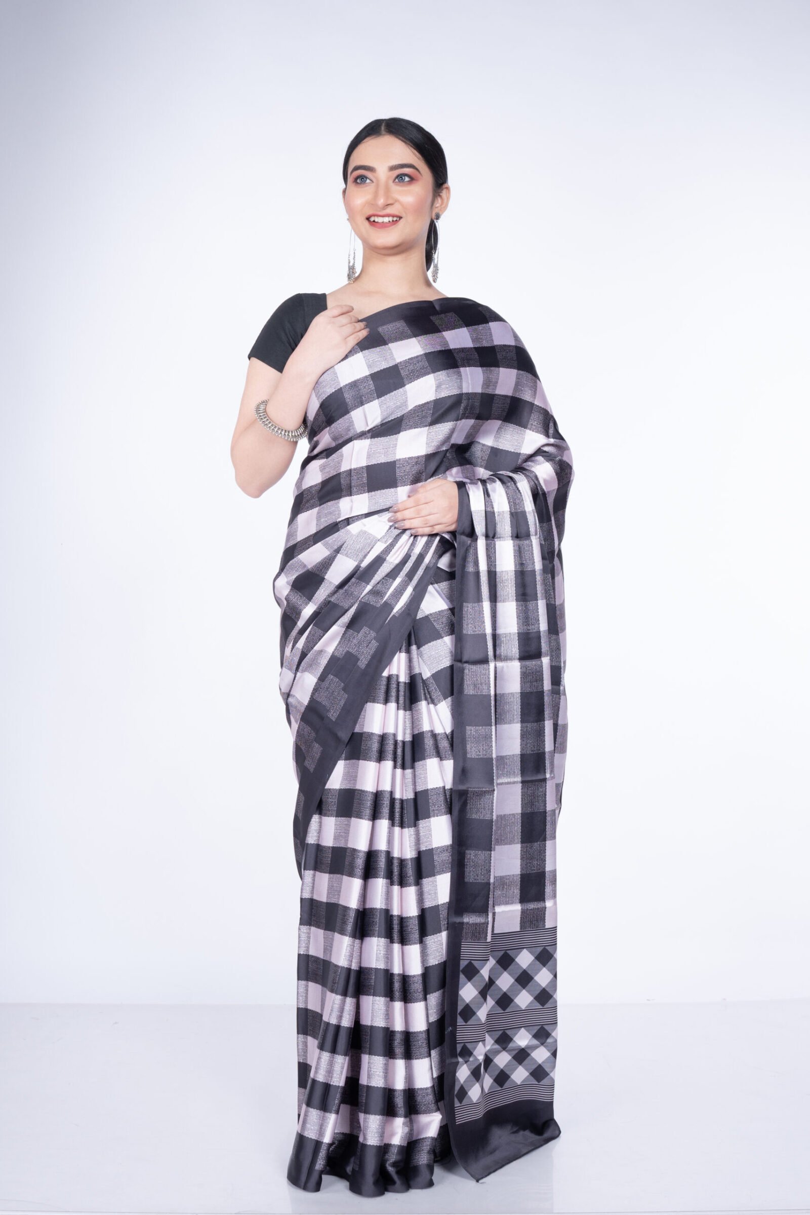 'Blackblock Magic' Silk - Image 4