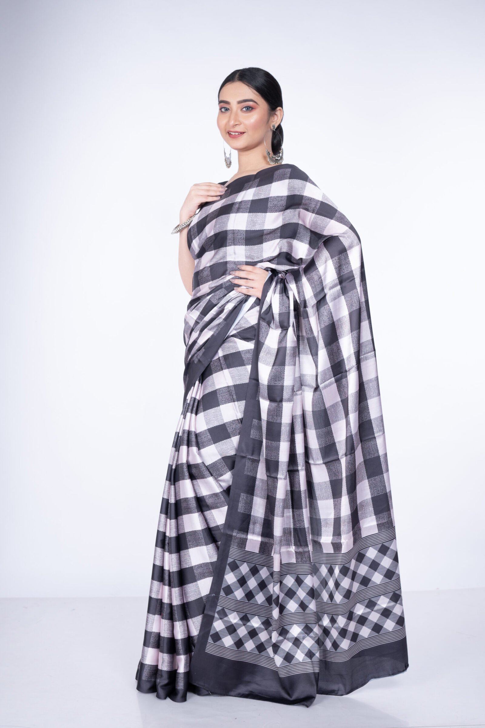 'Blackblock Magic' Silk