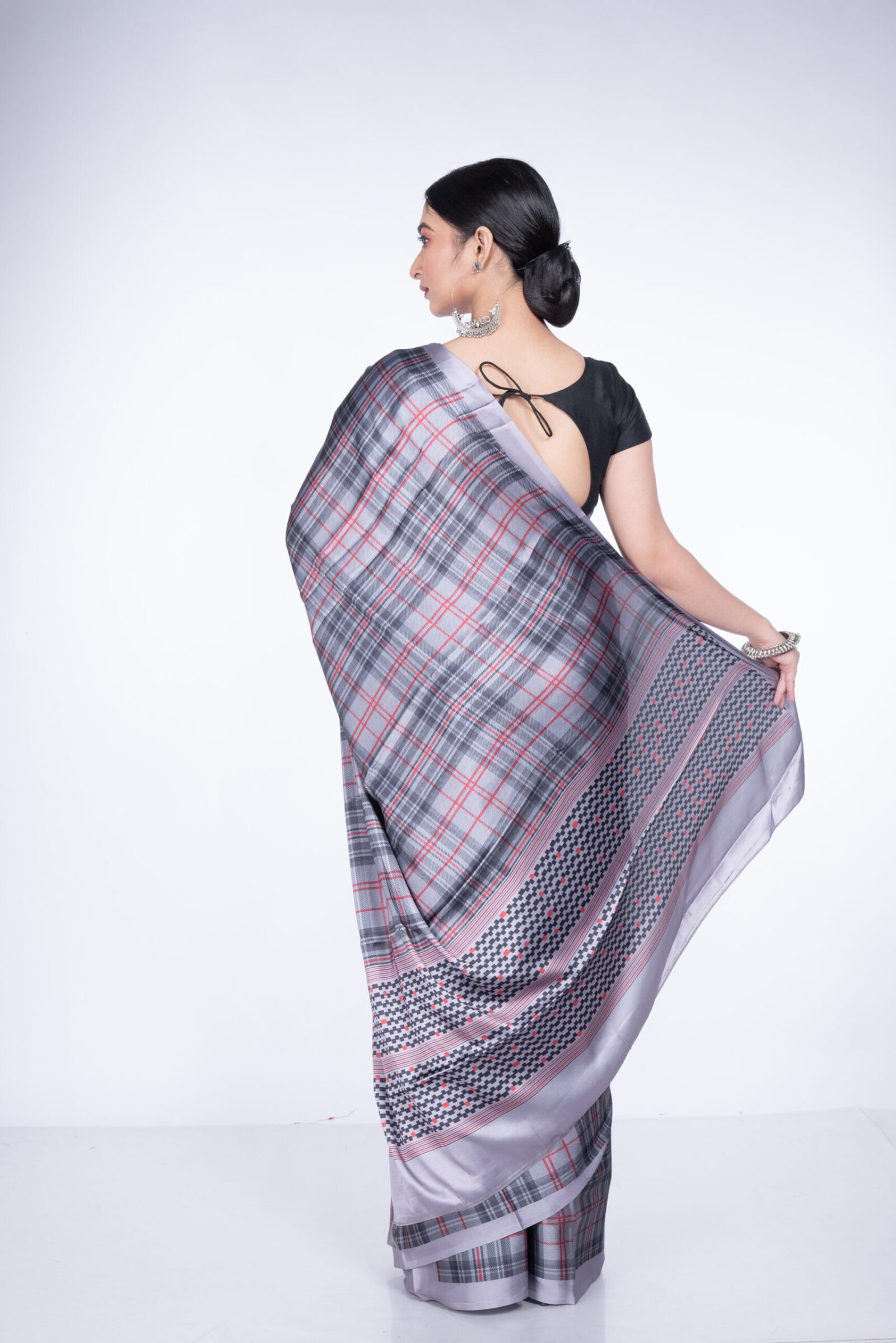 'Lagoon Geometry' Silk - Image 3