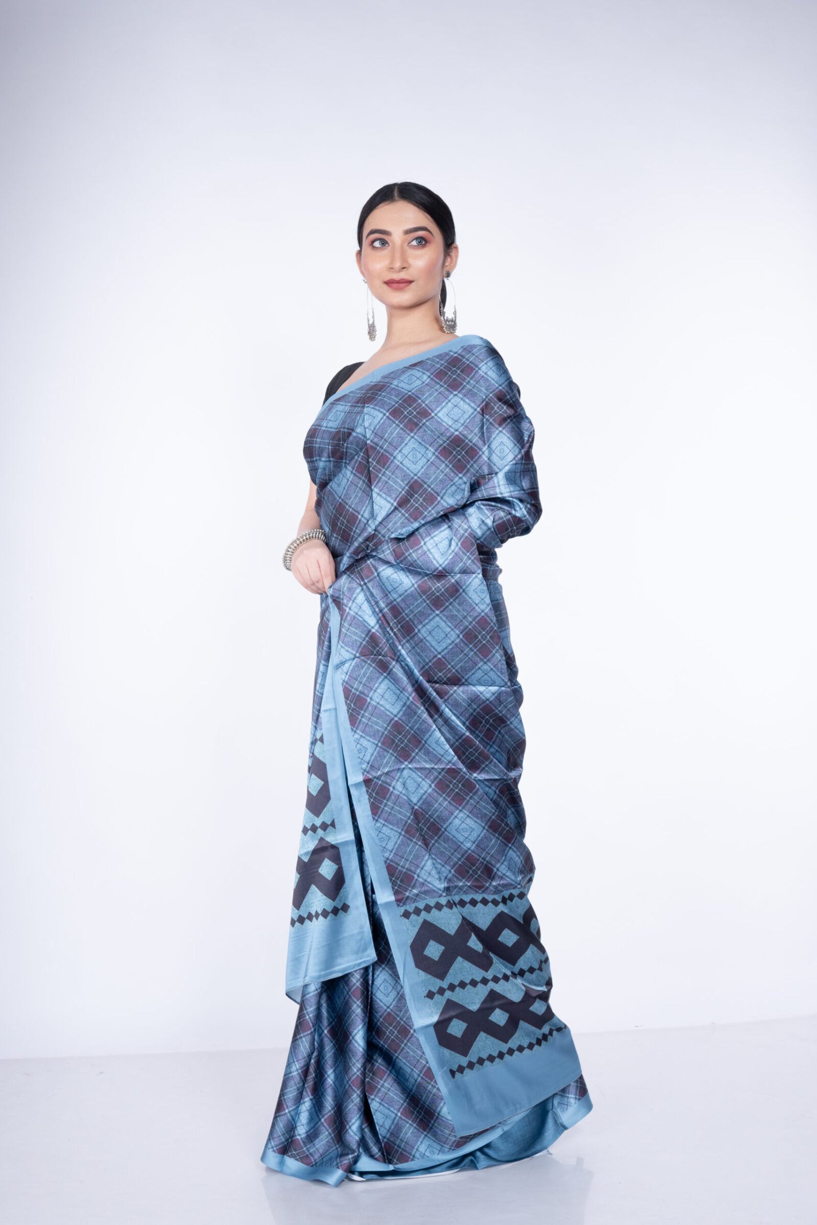 'Azure Grids' Silk