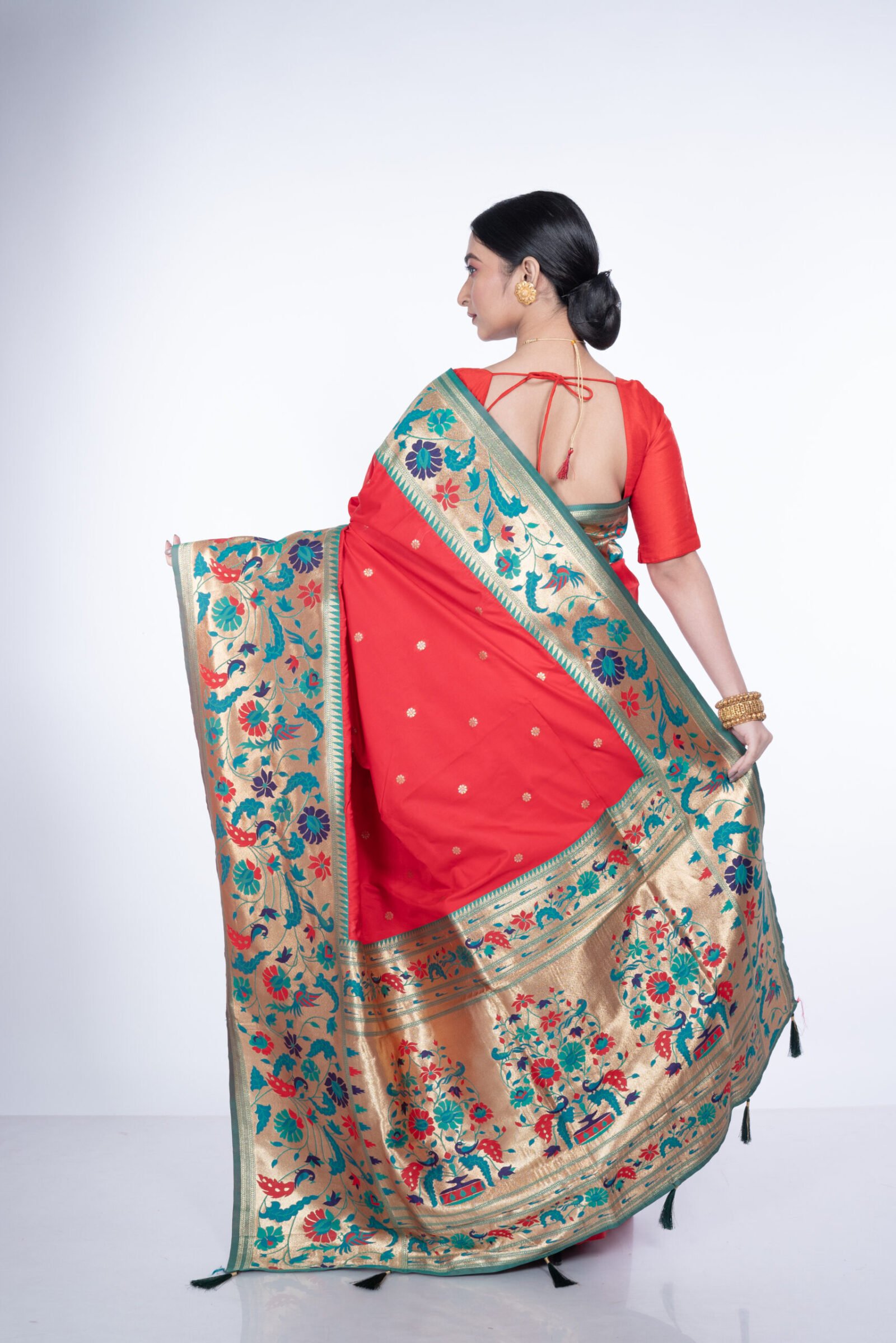 Paithani 'Ganges Mist'  Silk - Image 4