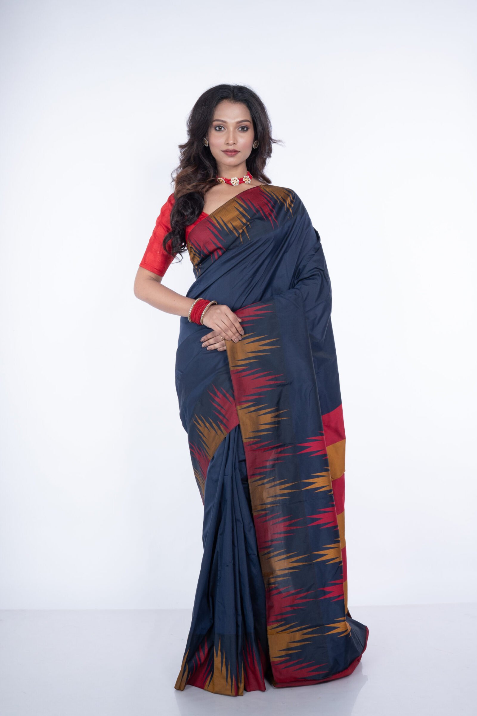 Kanjeevaram 'Divine Darkness'  Silk - Image 4
