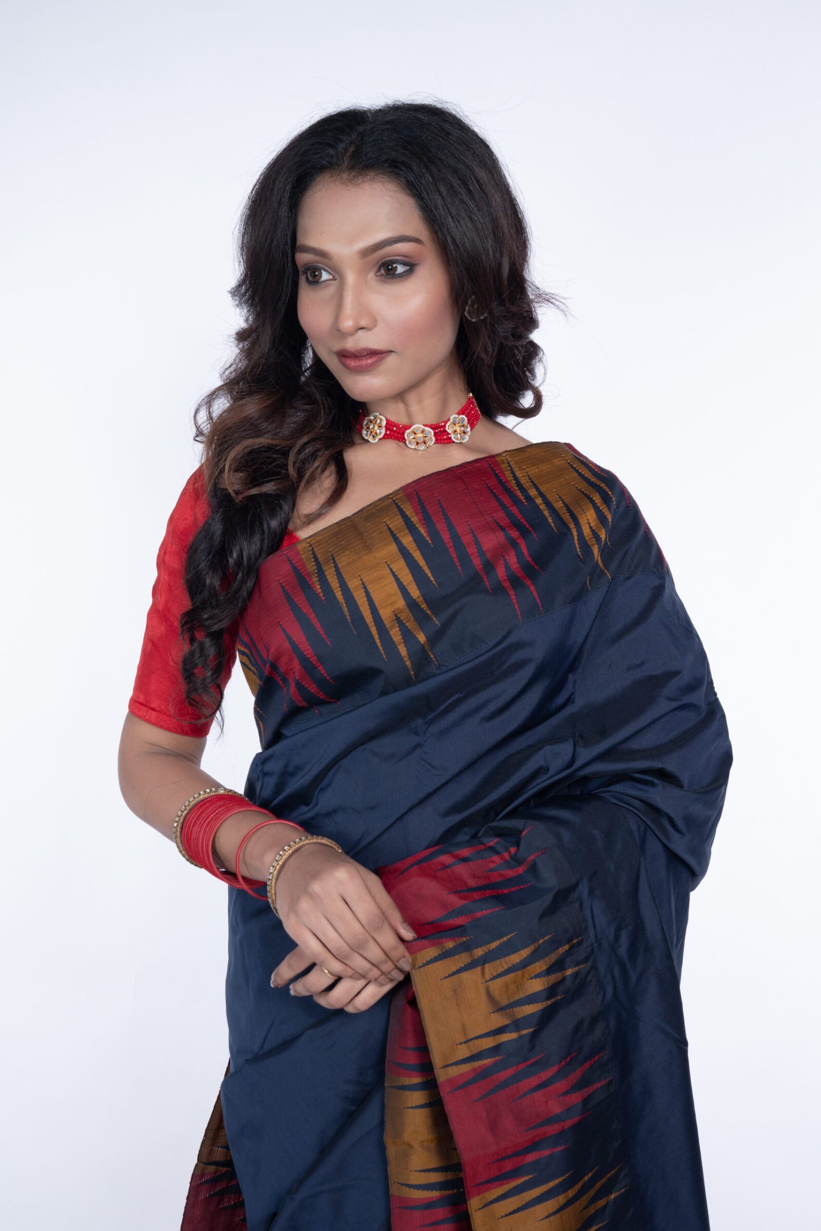 Kanjeevaram 'Divine Darkness'  Silk - Image 2