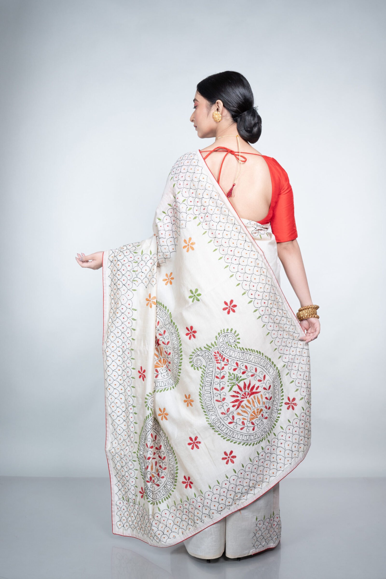 Kantha 'Snow Blossom' Tussar - Image 4