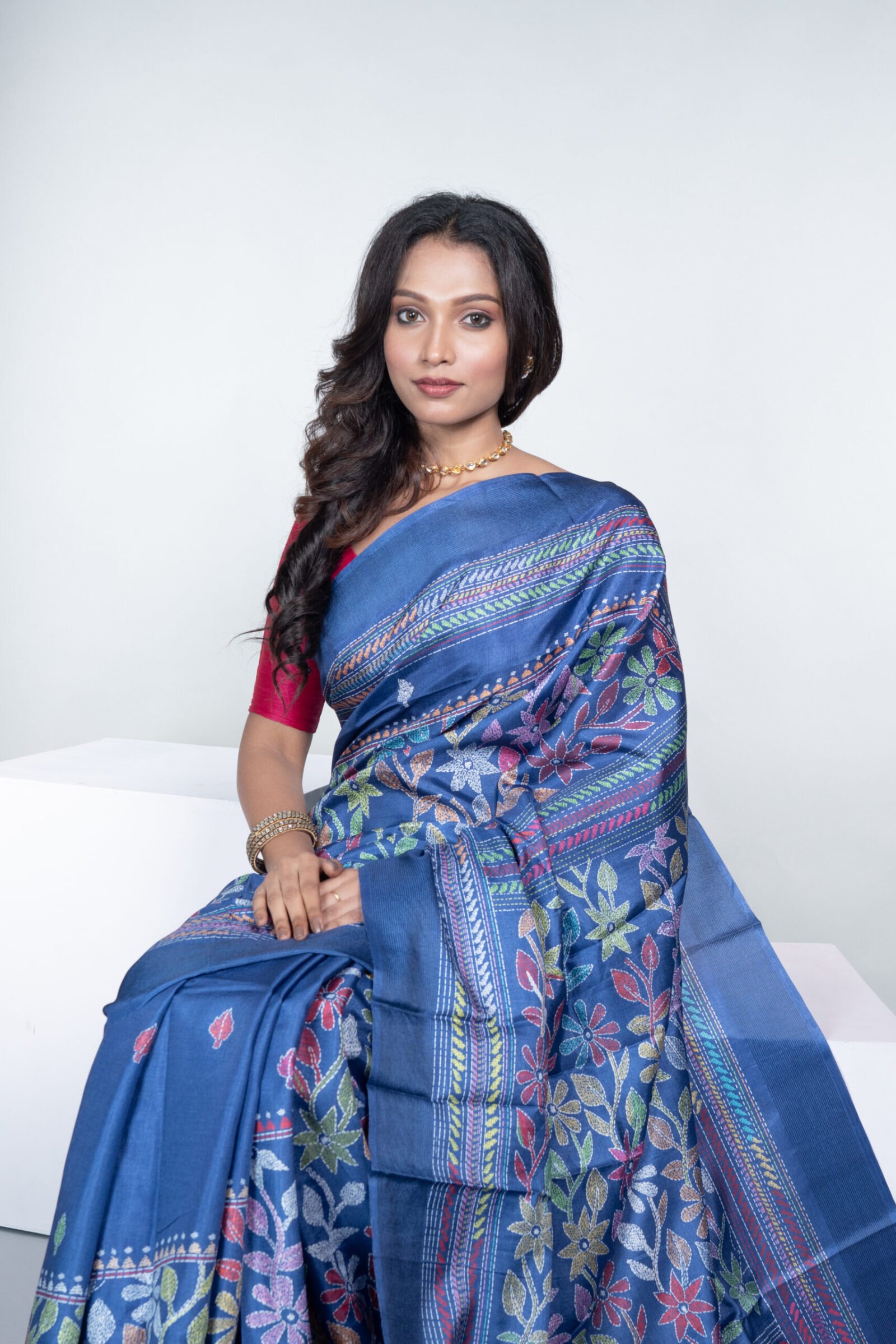 Kantha 'Azure Opulence' Manipuri Patta - Image 7
