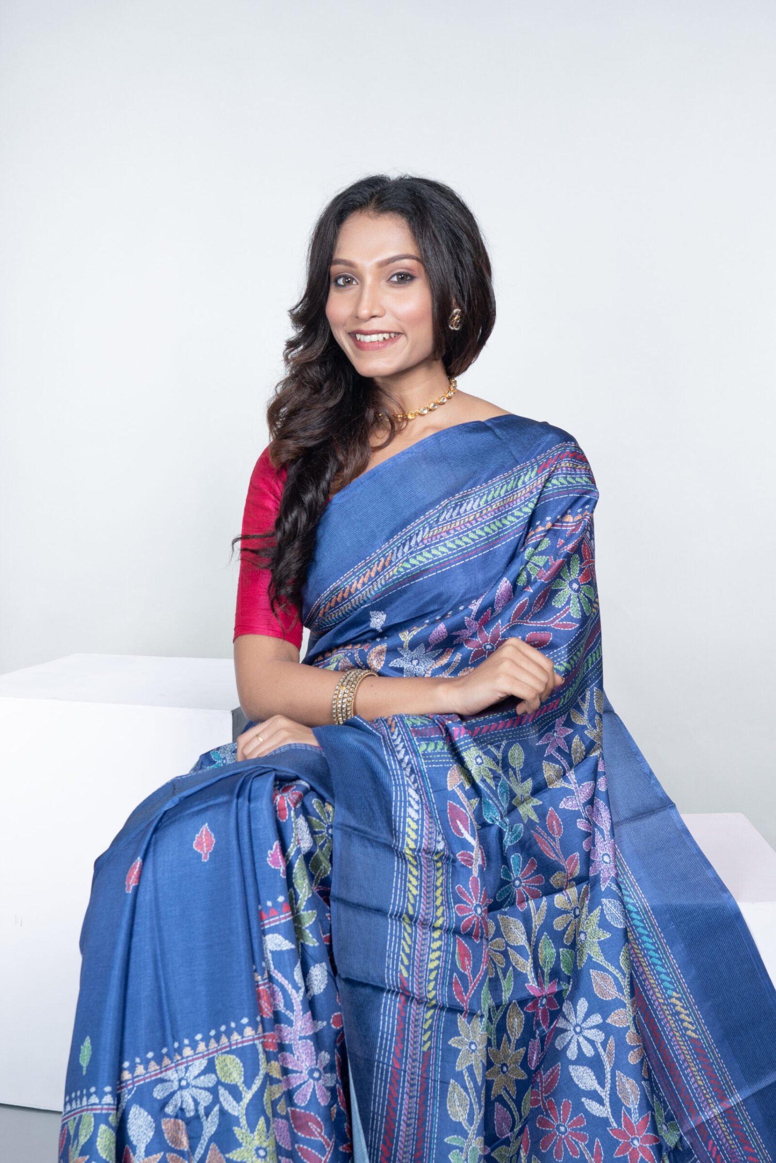 Kantha 'Azure Opulence' Manipuri Patta - Image 4