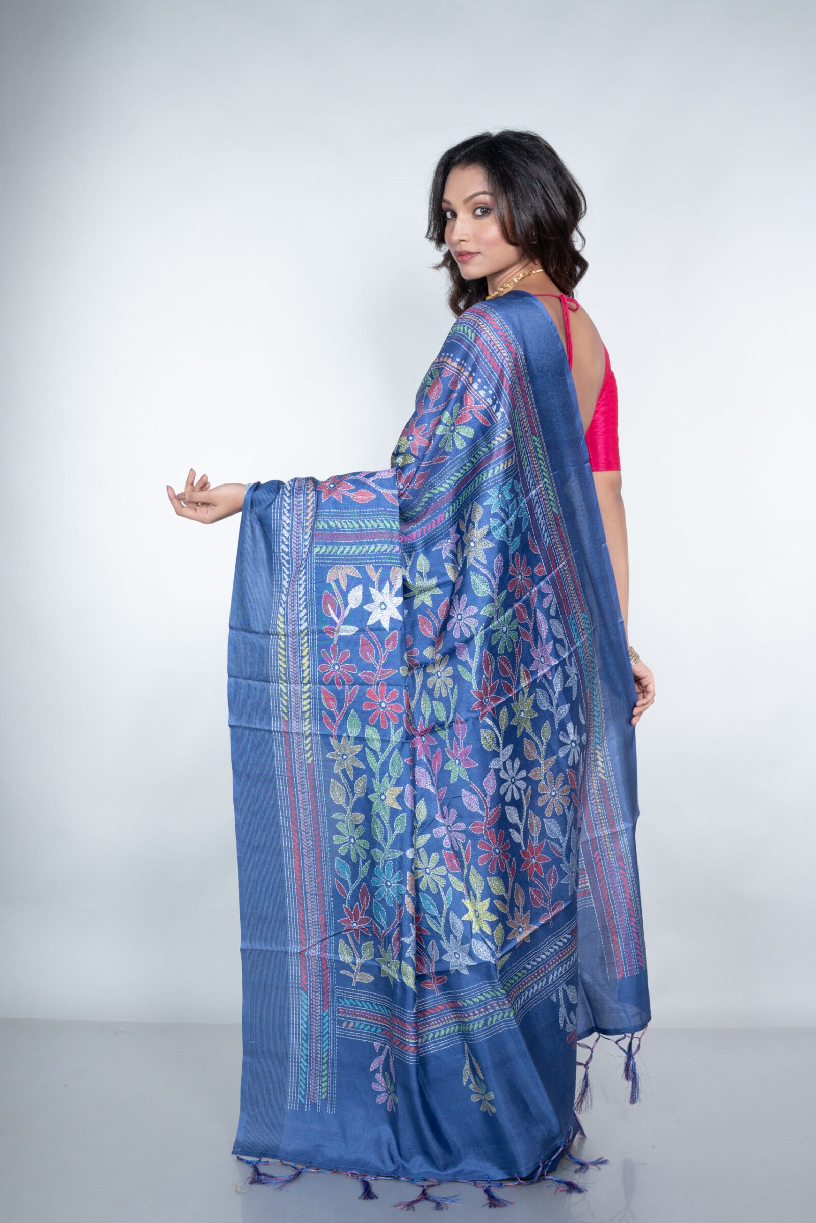 Kantha 'Azure Opulence' Manipuri Patta - Image 5