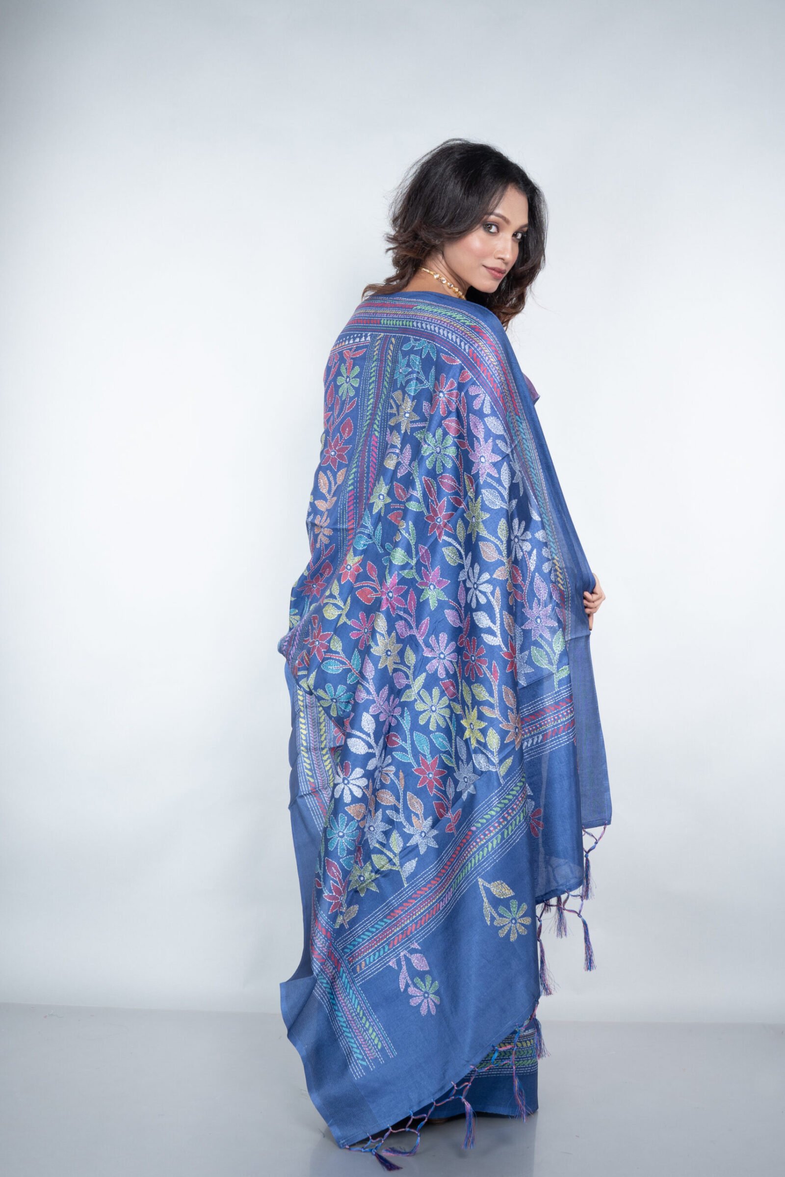 Kantha 'Azure Opulence' Manipuri Patta - Image 6
