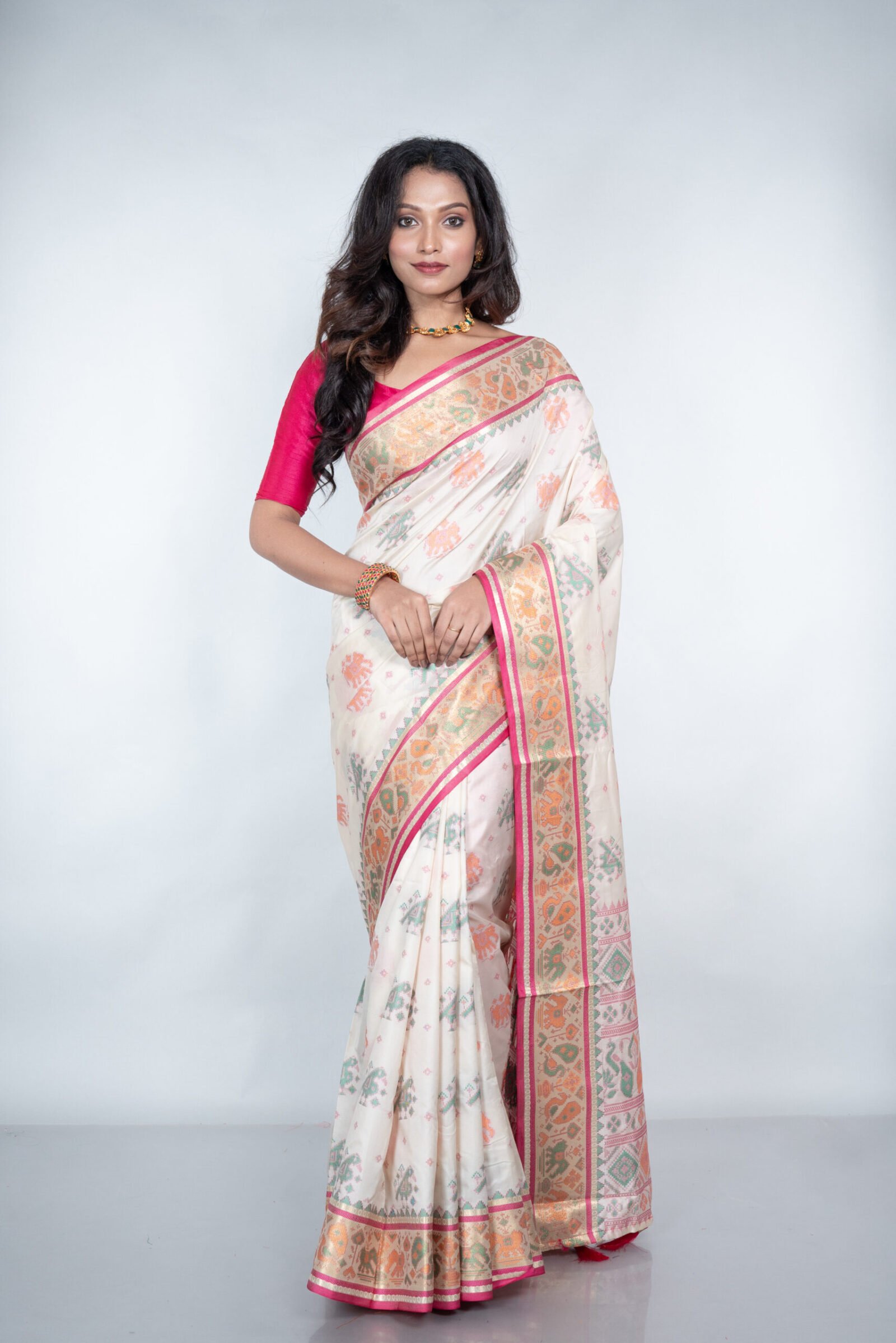 Patola 'Moonlight White'  Silk - Image 3