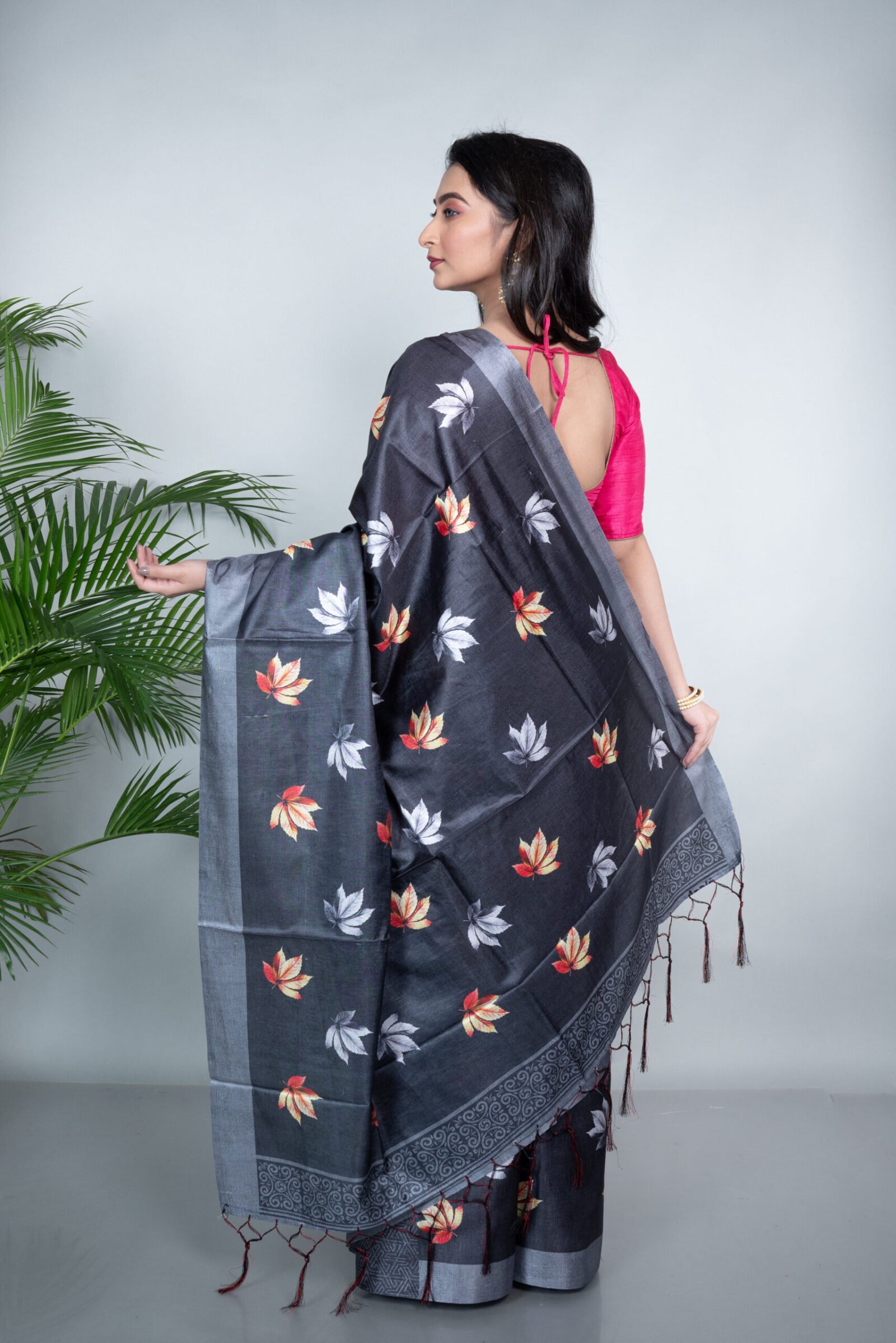 'Onyx Elegance' Manipuri Silk - Image 3