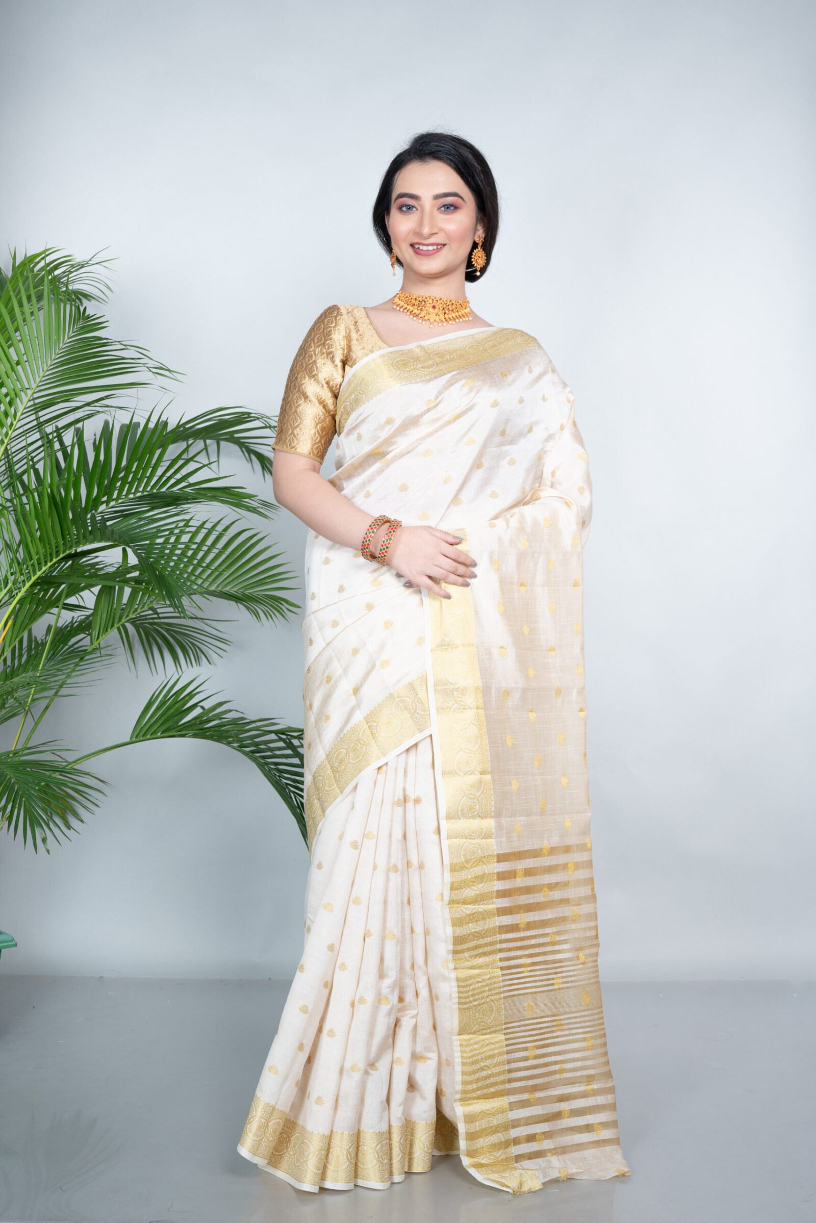 Kasavu 'Ivory Illusion' Silk