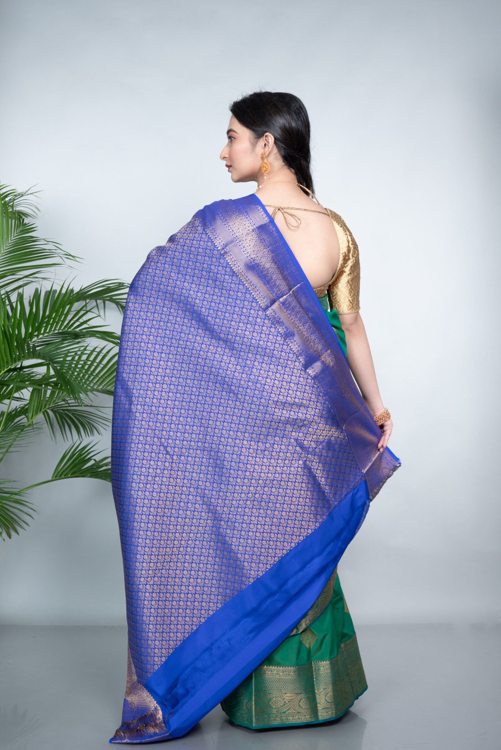 Kanjeevaram 'Verdant Virtue'  Silk - Image 4